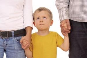 Il divorzio dei genitori causa problemi respiratori ai figli