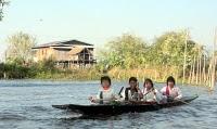 il lago Inle e i gabbiani smiling