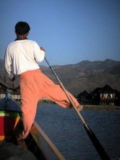 il lago Inle e i gabbiani smiling