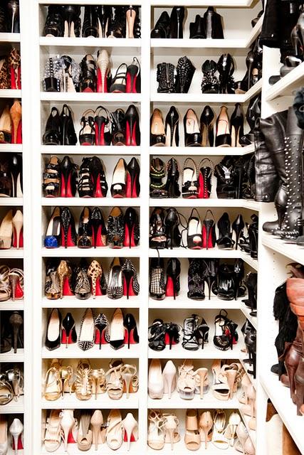 KHLOE KARDASHIAN / SHOE CLOSET / LOUBOUTIN / DREAM !