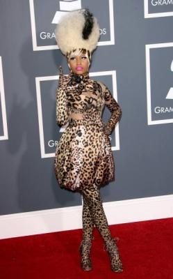 Grammy Awards 2011 + Red Carpet