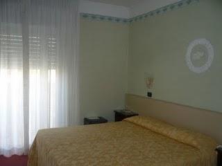 Hotel Apollo - Viale D'Annunzio 34 - Riccione (RN)