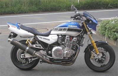 Yamaha XJR 1300 by Club Singles