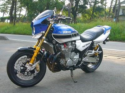 Yamaha XJR 1300 by Club Singles