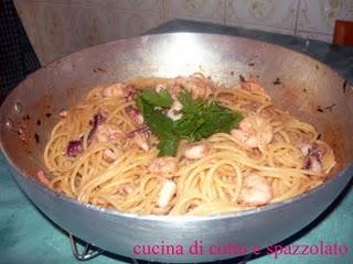 spaghetti cremosi con pesce