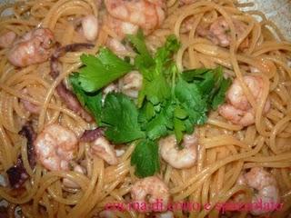 spaghetti cremosi con pesce