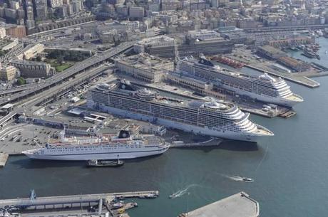Genova: in porto 3 navi MSC.