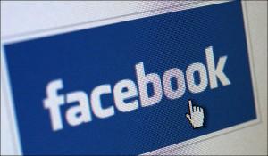 Facebook batte Google nelle login