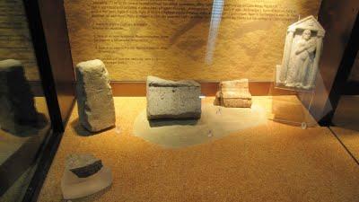 La scrittura nei segni in mostra al Museo Archeologico di Cagliari