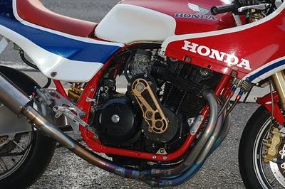 Honda CB 1100 R by Auto Magic