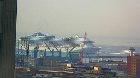 Msc Splendida arriva a Napoli