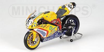 Ducati 999 RS WSBK Team D.F.Xtreme Sterilgarda 2004 by Minichamps
