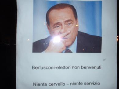 “Voti Berlusconi? Qui non entri”