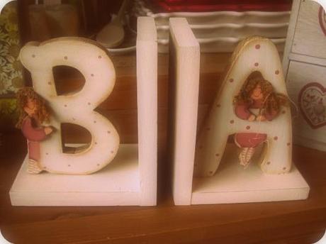 WOOD SHABBY COUNTRY LETTERS AND BAEUTIFUL NEWS