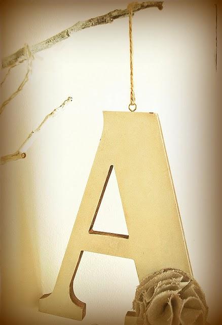 WOOD SHABBY COUNTRY LETTERS AND BAEUTIFUL NEWS