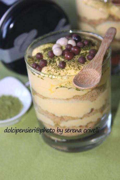 TIRAMISU’ CON DIGESTIVE E MATCHA di Dolcipensieri