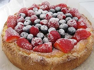 RASPBERRY CHEESE-CAKE