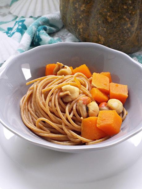 Spaghetti alla zucca, capesante e miso Spaghetti alla zucca, capesante e miso