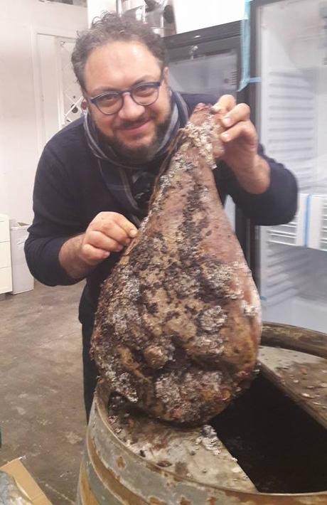 Biologico e dal sapore unico! Degustazione di prosciutto da Proloco DOL Biologico e dal sapore unico! Degustazione di prosciutto da Proloco DOL
