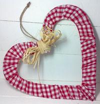 COUNTRY & SHABBY EASTER HEARTS