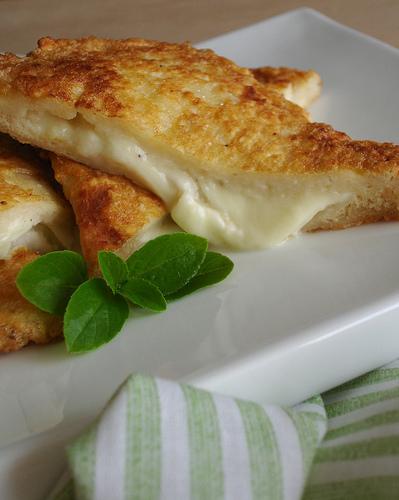 Mozzarella in carrozza