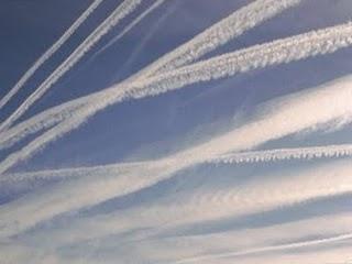 Messaggio all'umanità, chi e cosa sta avvelenando l'aria che respiriamo? Cosa succede nel cielo?