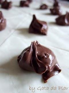 CORNETTI DI SFOGLIA E NUTELLA...