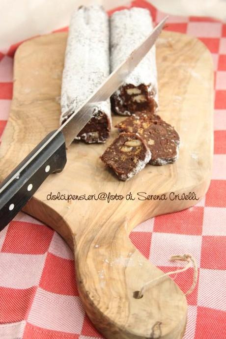 SALAME AL CIOCCOLATO CON FAVE DI CACAO di Dolcipensieri