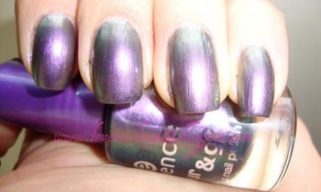 Essence n 43: Where is the party? swatch...