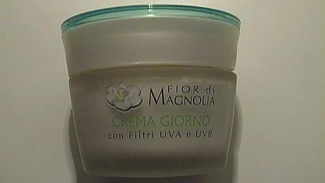 CREMA GIORNO CON FILTRI UVA E UVB FIOR DI MAGNOLIA