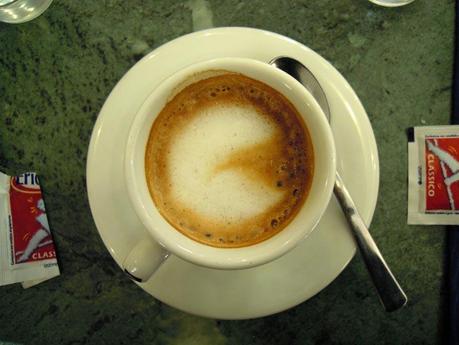 Pac-man is in my coffee!Do I have a geek bartender?Ho un ...