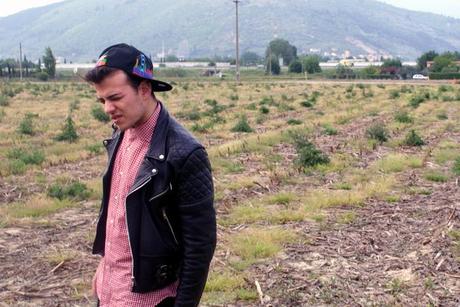 Image and video hosting by TinyPic