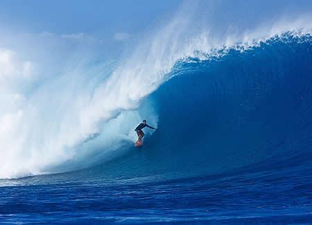 Surf a Clound Break - Fiji