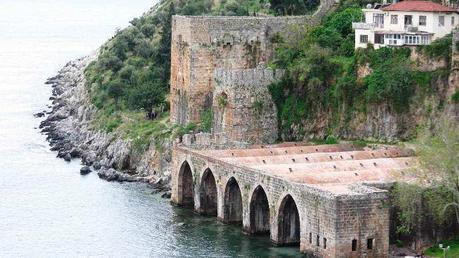 Scalo alla fortezza di Alanya ed alle sue antiche bellezze.