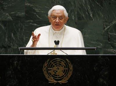 Benedetto XVI Benedice le Nazioni Unite Luciferine