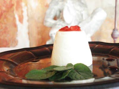 Panna cotta allo yogurt greco e miele