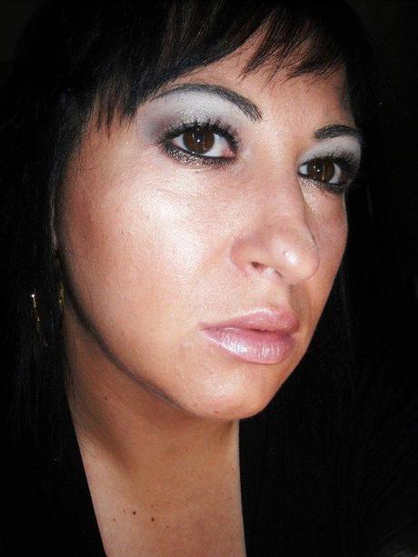 Satin Taupe & Carbon Make Up