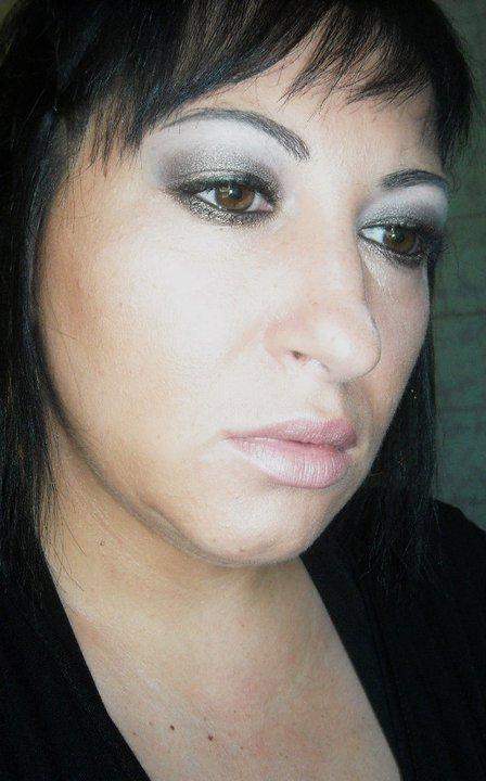 Satin Taupe & Carbon Make Up