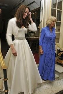 Kate and the cake: la Middleton cambia abbigliamento per il ricevimento