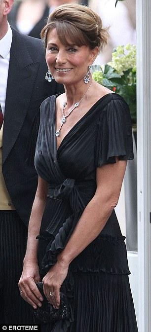 NEWS// Royal Wedding:Carole Middleton in alta gioielleria al party serale
