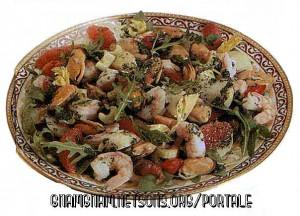 Insalata di scampi, cozze e pompelmo rosa