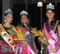 Le tre finaliste del concorso Miss India Fiji 2011