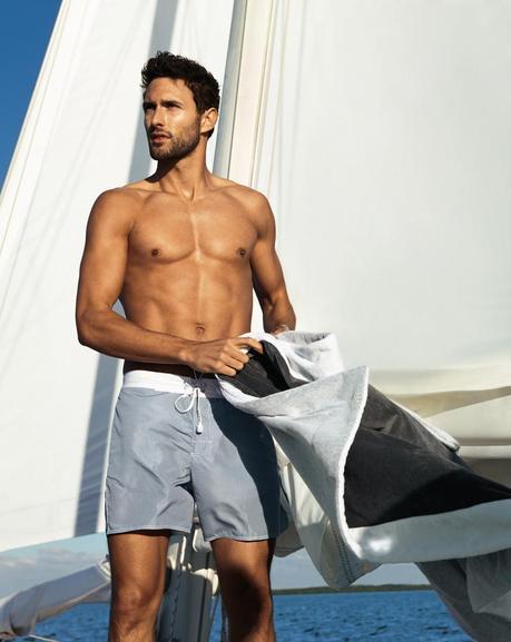 NOAH MILLS PER CALZEDONIA COAST TO COAST