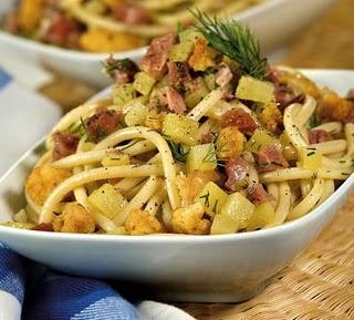 Bucatini con patate e speck