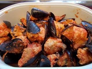 Le ricette di Pasqua: Cozze ripiene al sugo