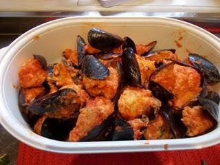 Le ricette di Pasqua: Cozze ripiene al sugo