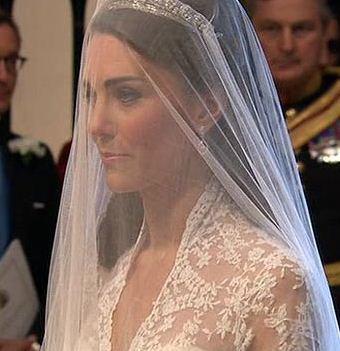 L'arrivo della sposa Kate Middleton, raffinata