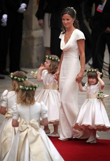 CAMERON DIAZ / PIPPA MIDDLETON / DO YOU SEE THE SAME DRESS? YES!