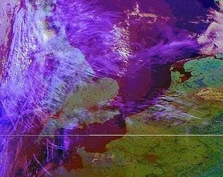 L’Uomo Gioca a Fare Dio. Scie Chimiche, Geoingegneria - “Una Piccola Era Glaciale” Redditizia