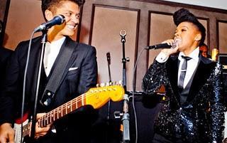 Janelle Monáe e Bruno Mars in Dolce & Gabbana al Met Gala 2011